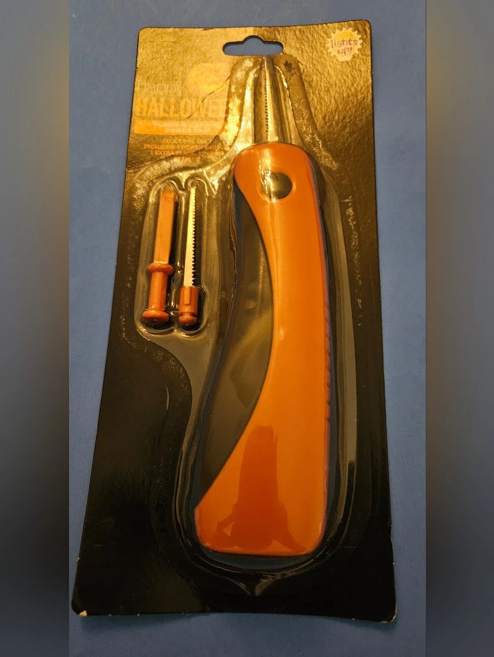 HAPPY HALLOWEEN Pumpkin Carving Kit + Light Up Power Saw & 2 Jumbo Scoops